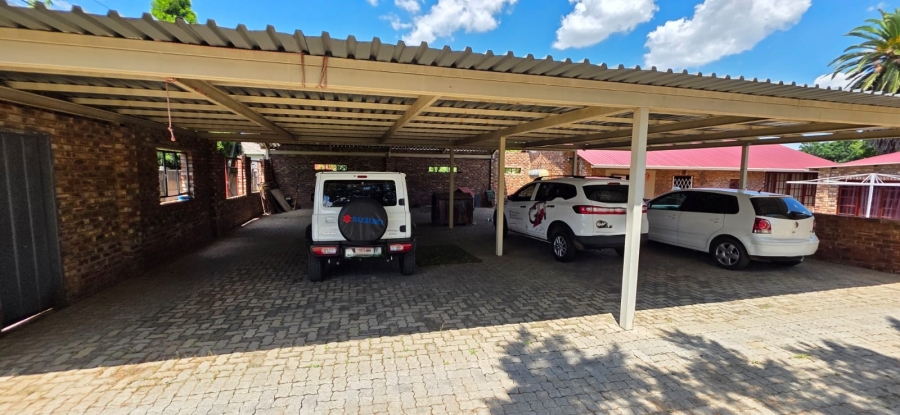 4 Bedroom Property for Sale in Collerville North West